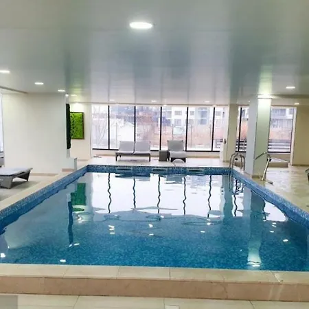Premium & Piscina,sauna,jacuzzy,gym 3* Năvodari