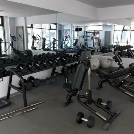 Premium & Piscina,sauna,jacuzzy,gym 3*