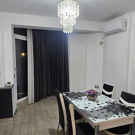 Premium & Piscina,sauna,jacuzzy,gym Apartamento 3*