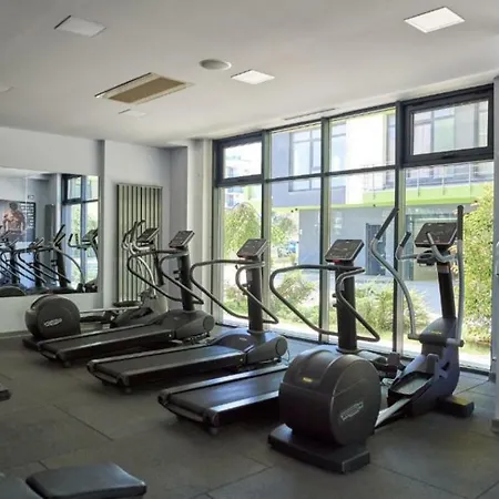 Premium & Piscina,sauna,jacuzzy,gym アパート ナボダリ
